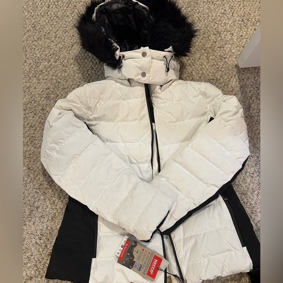 Zara Performance Ski jacket - Picture 3 of 10